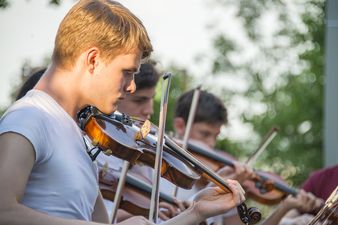 Geigenspieler Jahreskonzert Schellergut Musikschule Kilchberg-Rüschlikon